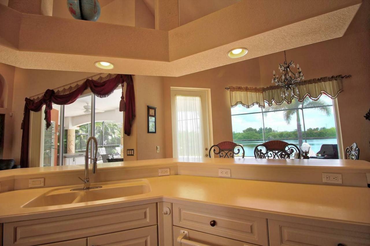 Villa Princess Cape Coral Exterior photo